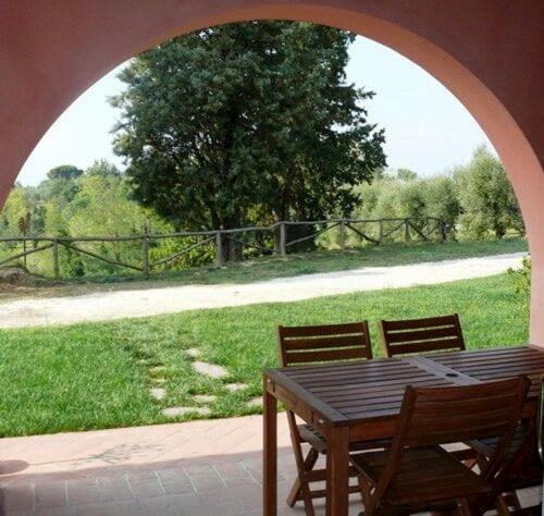 Agriturismo Podere La Casa Palaia Dış mekan fotoğraf